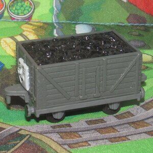 Thomas ERTL Diecast Train Engine Track Toublesome Truck